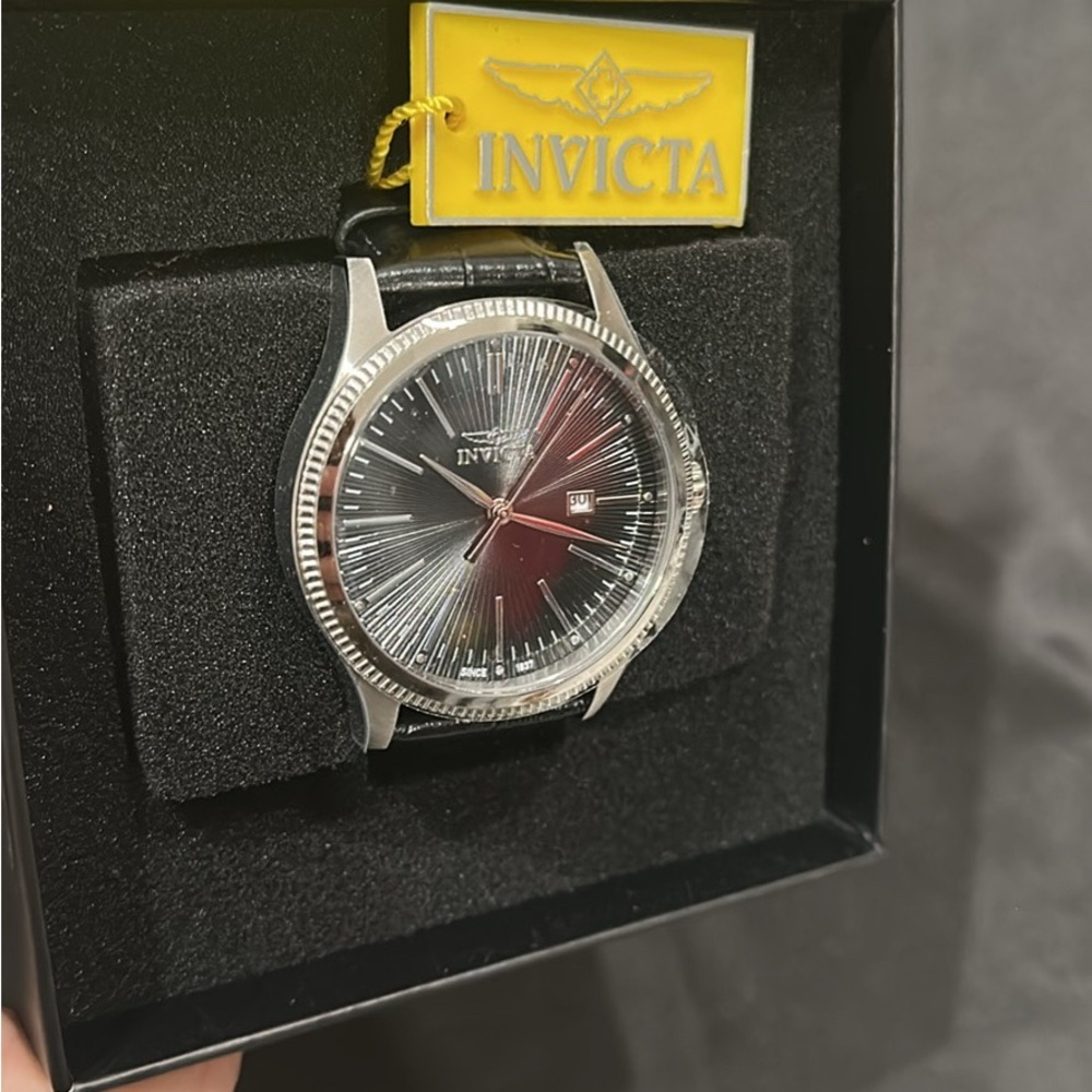 Invicta S. Coffman Men's Silver and Black Genuine Leather Watch NIB - Picture 2 of 7